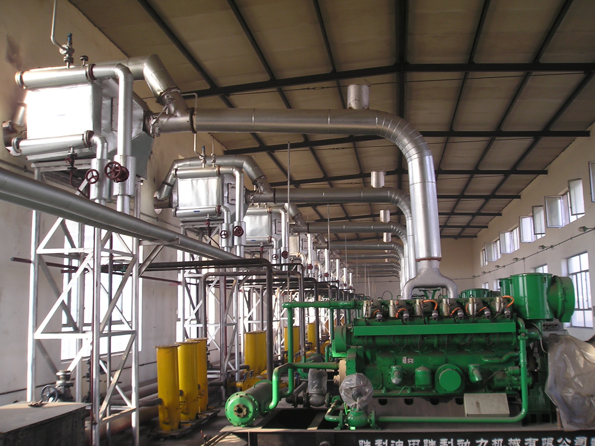 發(fā)電機(jī)組余熱鍋爐工程現(xiàn)場